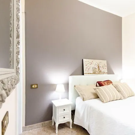 Holiday home Saint Philippe Maison Aci Catena