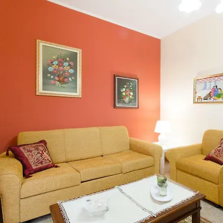 Saint Philippe Maison * Aci Catena