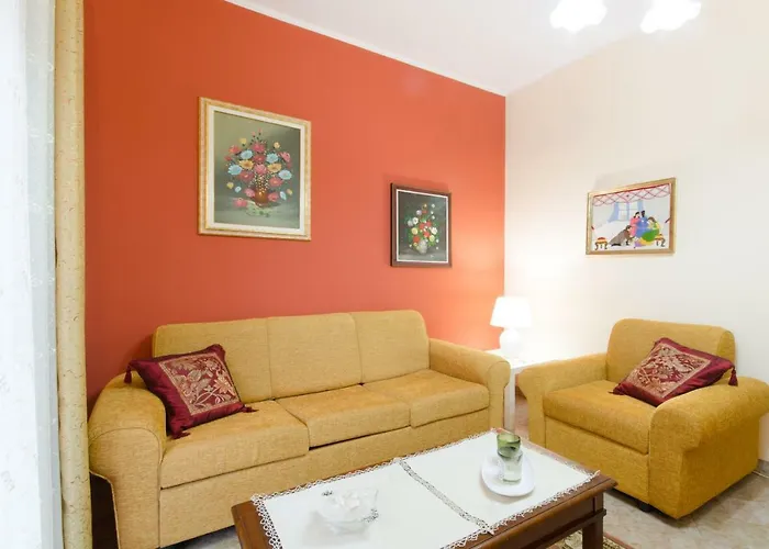 Saint Philippe Maison * Aci Catena
